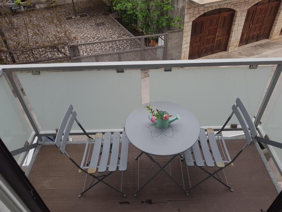 Studio Flat For 2 Appartement Makarska Buitenkant foto