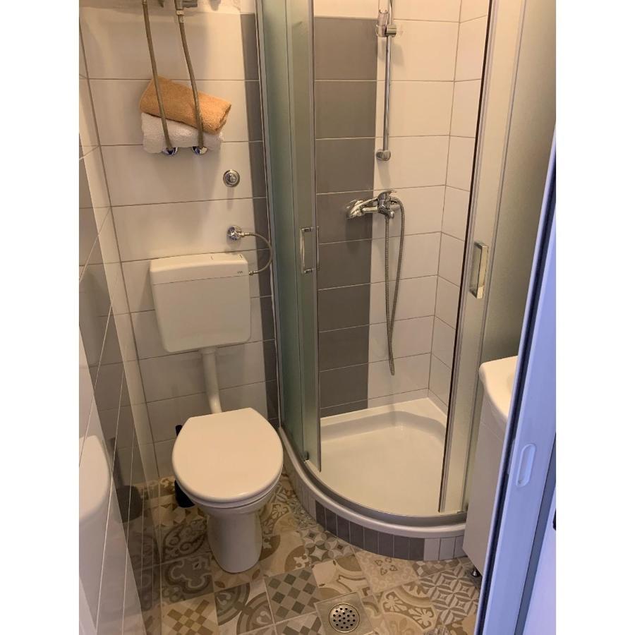 Studio Flat For 2 Appartement Makarska Buitenkant foto